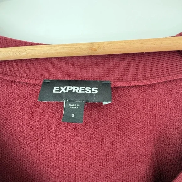 Express cardigan and skirt set - Picture 3 of 6